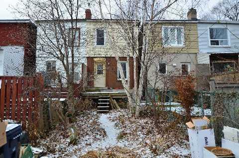 79 Caroline Ave, House semidetached with 2 bedrooms, 2 bathrooms and 1 parking in Toronto ON | Image 2