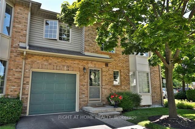 37 - 3333 New St, Townhouse with 2 bedrooms, 1 bathrooms and 2 parking in Burlington ON | Image 1