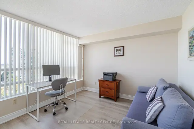 1209 - 50 Kingsbridge Garden Circ, Condo with 2 bedrooms, 1 bathrooms and 2 parking in Mississauga ON | Image 5
