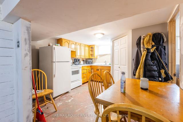 595 Sherbrooke St, House detached with 2 bedrooms, 2 bathrooms and 5 parking in Peterborough ON | Image 17