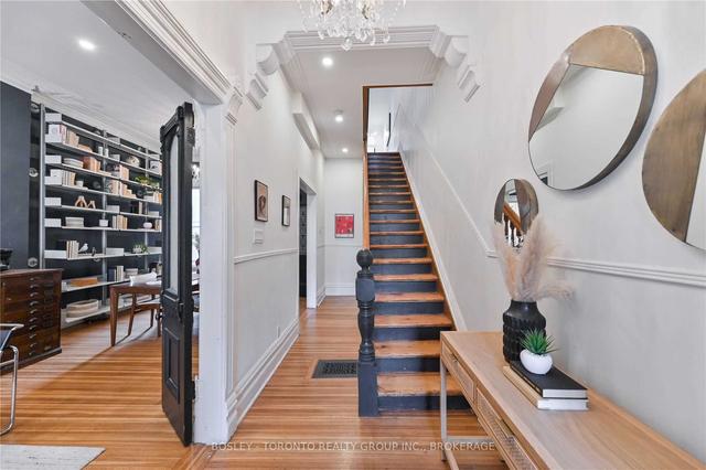 99 Willcocks St, House semidetached with 5 bedrooms, 5 bathrooms and 2 parking in Toronto ON | Image 23