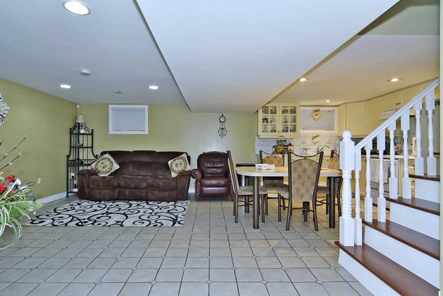 toronto - 7 Adele Ave, House detached with 3 bedrooms, 2 bathrooms and 7 parking in Toronto ON | Image 20