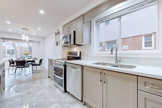 63 Blue Eagle Tr, House semidetached with 3 bedrooms, 4 bathrooms and 3 parking in Toronto ON | Image 16