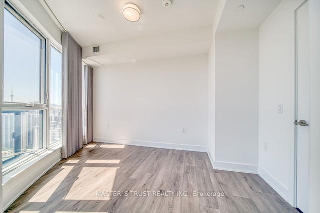 3218 - 585 Bloor St E, Condo with 2 bedrooms, 2 bathrooms and 1 parking in Toronto ON | Image 7