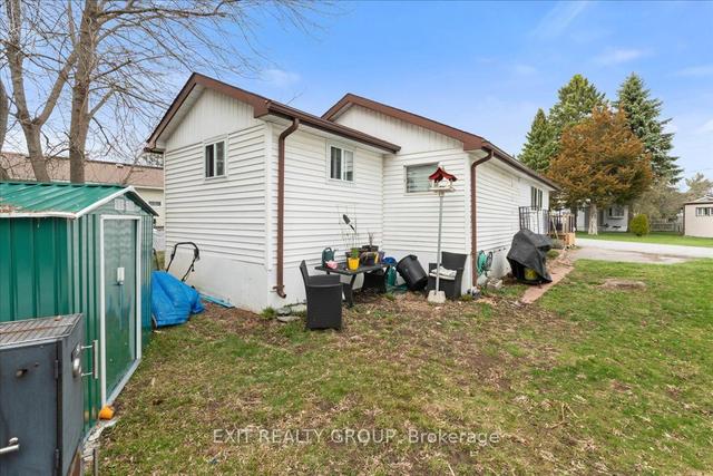 75 - 63 Whites Rd, Home with 4 bedrooms, 1 bathrooms and 2 parking in Quinte West ON | Image 16