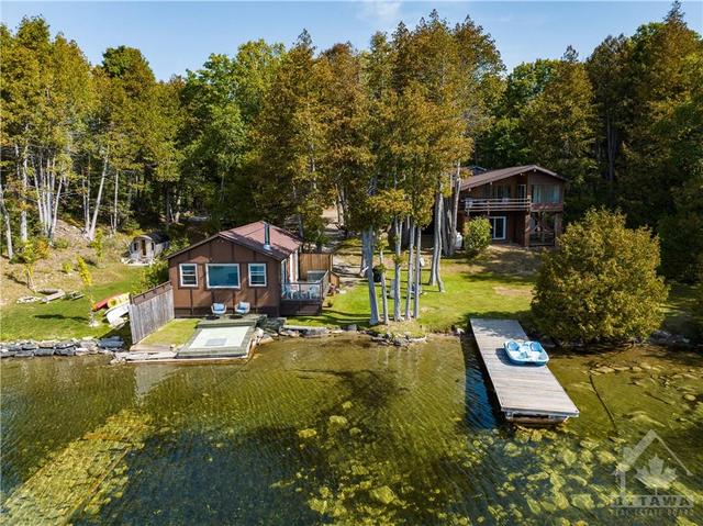 1020 Young Lane, House detached with 4 bedrooms, 2 bathrooms and 4 parking in North Frontenac ON | Image 9