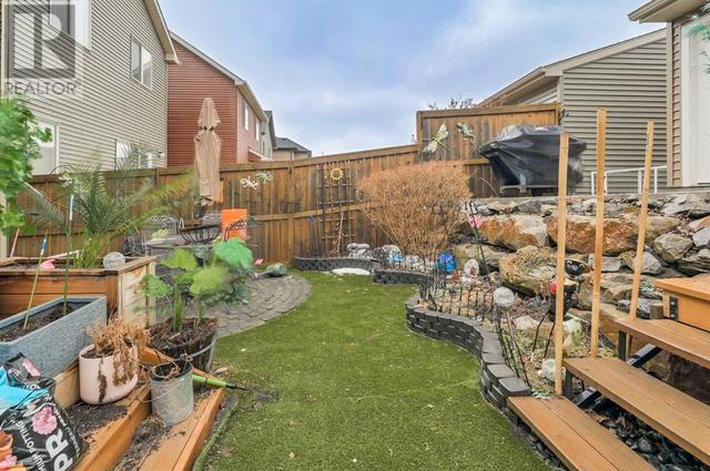 251 Sage Bank Grove Nw, House detached with 3 bedrooms, 2 bathrooms and 2 parking in Calgary AB | Image 19