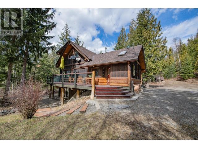 1195 Sugar Lake Road, House detached with 2 bedrooms, 2 bathrooms and 15 parking in North Okanagan E BC | Image 5