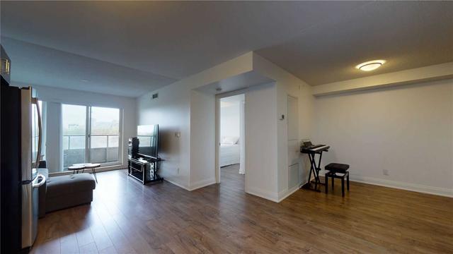 622 - 18 Uptown Dr, Condo with 1 bedrooms, 1 bathrooms and 1 parking in Markham ON | Image 2