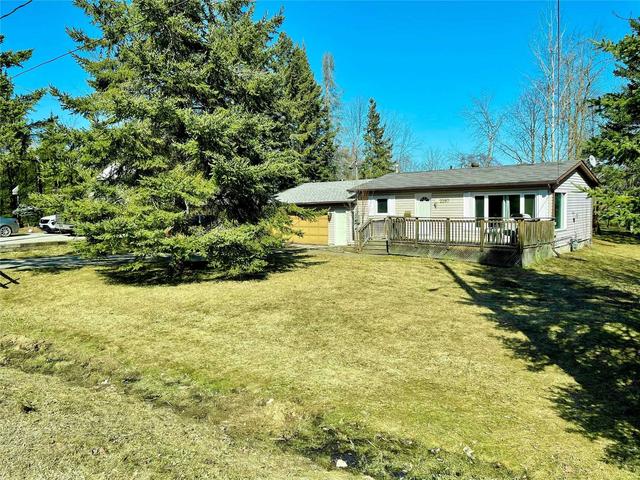 2297 Taylorwoods Blvd N, House detached with 2 bedrooms, 2 bathrooms and 6 parking in Innisfil ON | Image 1