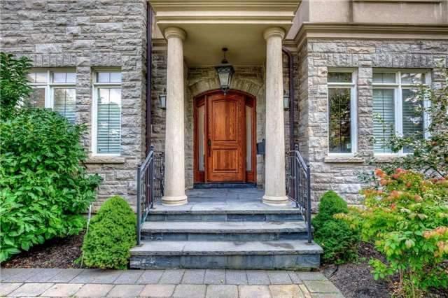 2B Carluke Cres, House detached with 5 bedrooms, 5 bathrooms and 6 parking in Toronto ON | Image 2