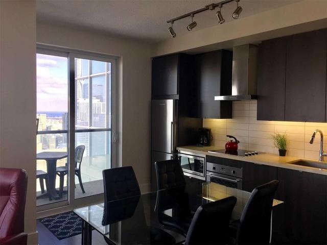 4305 - 300 Front St W, Condo with 1 bedrooms, 1 bathrooms and 1 parking in Toronto ON | Image 6