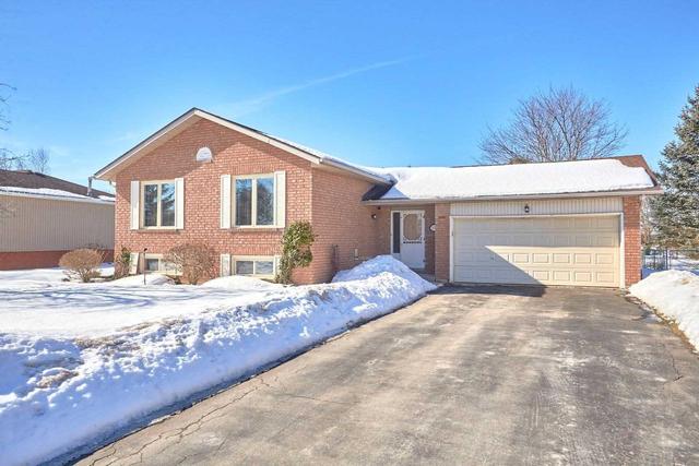 2118 Chantler St, House detached with 3 bedrooms, 2 bathrooms and 6 parking in Innisfil ON | Image 1