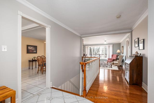 727 Aylmer Cres, House detached with 2 bedrooms, 3 bathrooms and 6 parking in Kingston ON | Image 10