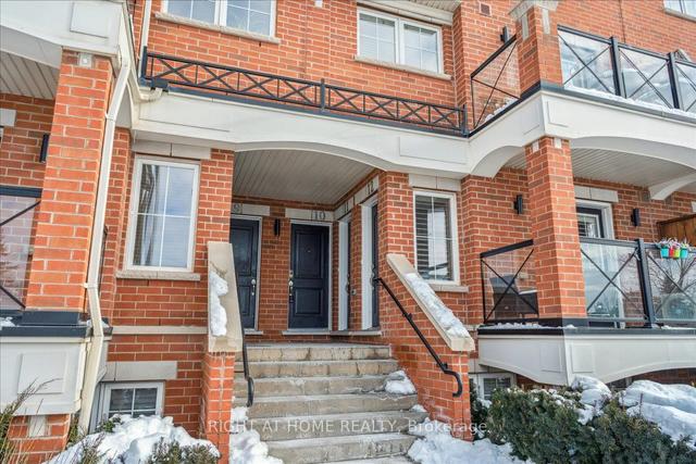 10 - 2579 Sixth Line, Townhouse with 2 bedrooms, 2 bathrooms and 2 parking in Oakville ON | Image 1