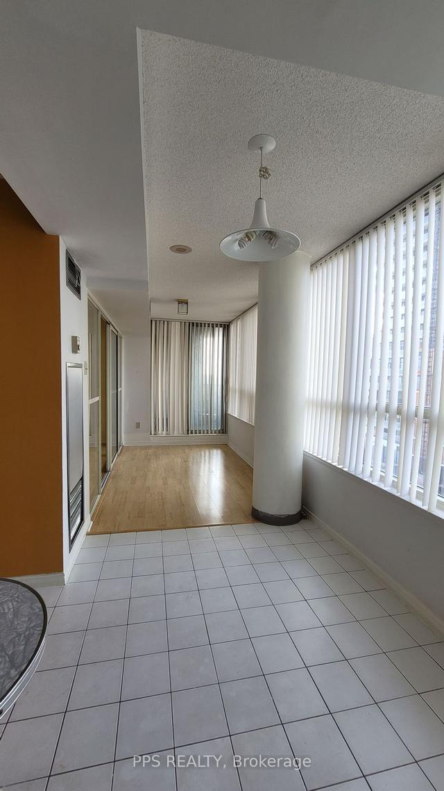 805 - 400 Webb Dr, Condo with 2 bedrooms, 2 bathrooms and 2 parking in Mississauga ON | Image 22