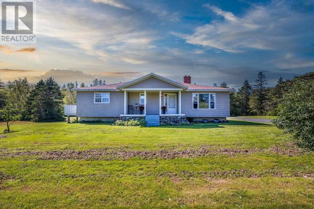 1517 Lake George Road, House detached with 4 bedrooms, 2 bathrooms and null parking in Yarmouth MD NS | Image 1