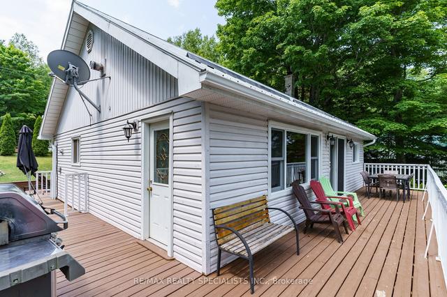 1060 Hammond Rd W, House detached with 3 bedrooms, 2 bathrooms and 6 parking in Lake of Bays ON | Image 13