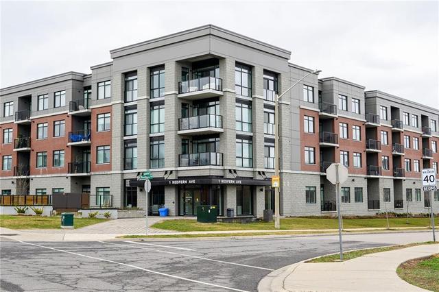 221 - 1 Redfern Avenue, Condo with 2 bedrooms, 2 bathrooms and 1 parking in Hamilton ON | Image 2