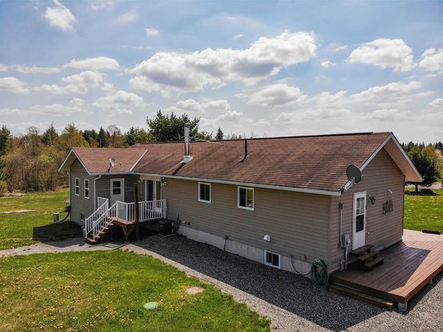 13922 Hwy 522, House detached with 2 bedrooms, 1 bathrooms and 16 parking in Parry Sound, Unorganized, Centre Part ON | Image 16