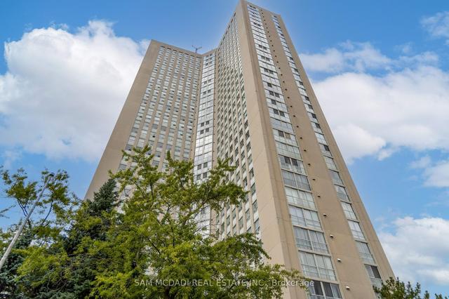 1707 - 3650 Kaneff Cres, Condo with 3 bedrooms, 2 bathrooms and 1 parking in Mississauga ON | Image 1