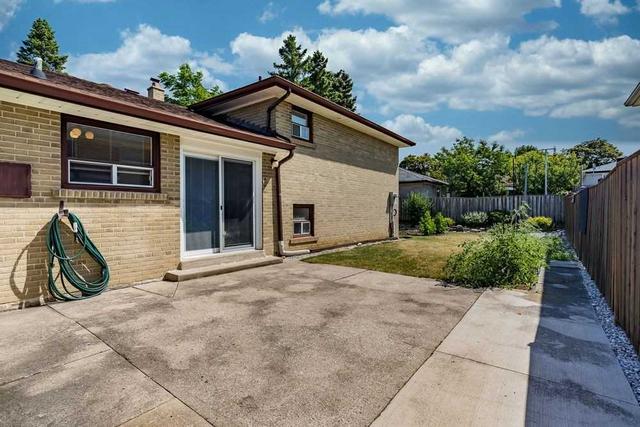 61 Council Cres, House detached with 3 bedrooms, 2 bathrooms and 6 parking in Toronto ON | Image 10