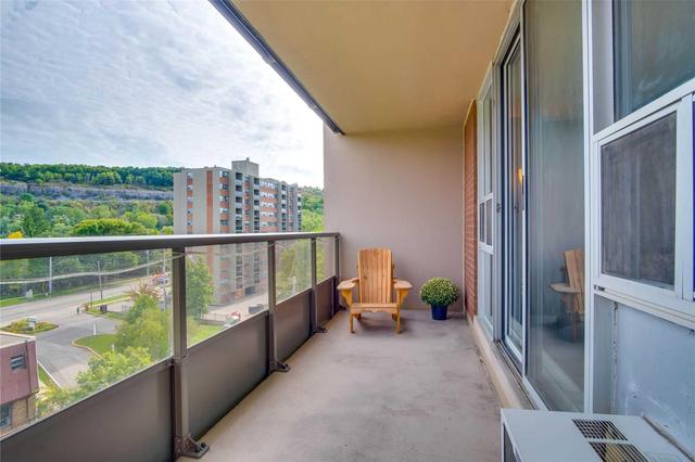 1003 - 1964 Main St W, Condo with 3 bedrooms, 2 bathrooms and 1 parking in Hamilton ON | Image 12