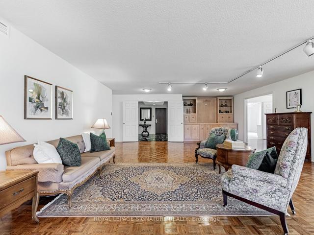 217 - 1200 Don Mills Rd, Condo with 2 bedrooms, 2 bathrooms and 2 parking in Toronto ON | Image 6