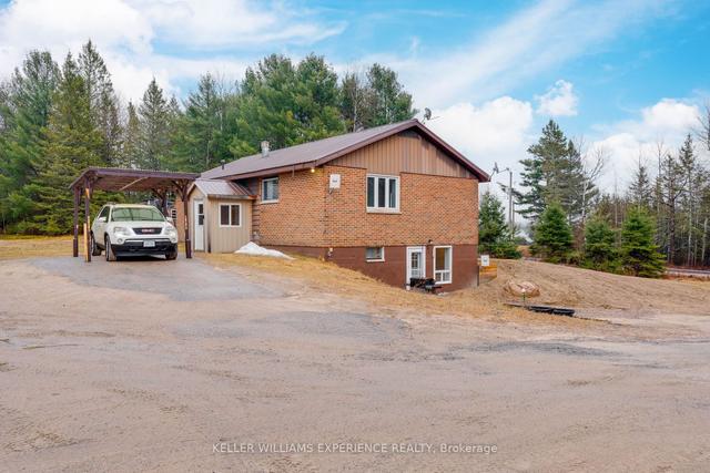 692 Forest Lake Rd, House detached with 2 bedrooms, 4 bathrooms and 25 parking in Strong ON | Image 19