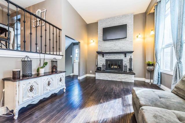 6932 Bilbao Lane, House semidetached with 3 bedrooms, 2 bathrooms and 3 parking in Mississauga ON | Image 38