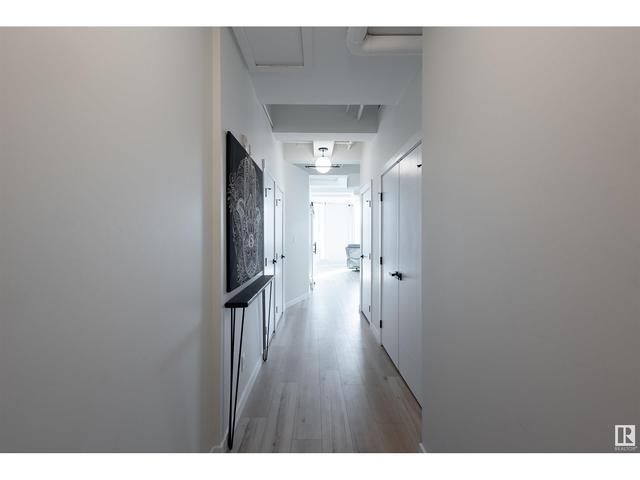 304 - 10105 109 St Nw, Condo with 2 bedrooms, 2 bathrooms and 2 parking in Edmonton AB | Image 3