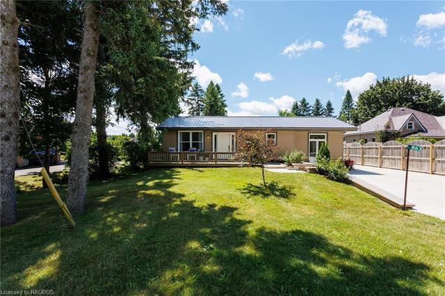863 Douglas Street, House detached with 4 bedrooms, 2 bathrooms and 5 parking in West Grey ON | Image 14