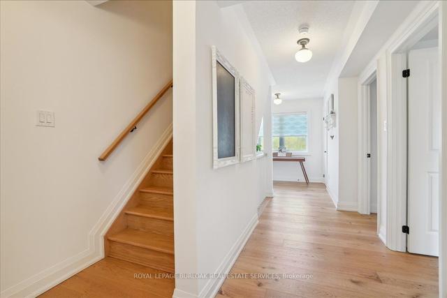 3 - 2071 Ghent Ave, Townhouse with 3 bedrooms, 3 bathrooms and 2 parking in Burlington ON | Image 11