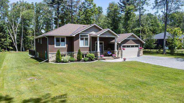 21462 Loyalist Pkwy, House detached with 4 bedrooms, 3 bathrooms and 10 parking in Prince Edward County ON | Image 12