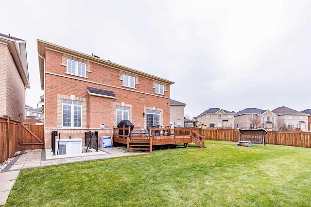 17 Tovey Terr, House detached with 4 bedrooms, 5 bathrooms and 6 parking in Brampton ON | Image 30