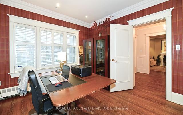 254 Russell Hill Rd, House detached with 6 bedrooms, 6 bathrooms and 5 parking in Toronto ON | Image 4