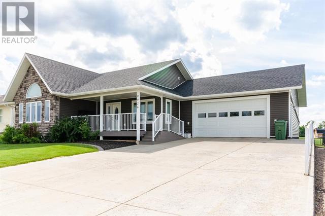 9926 110 Street, House detached with 6 bedrooms, 3 bathrooms and 6 parking in Mackenzie County AB | Image 39