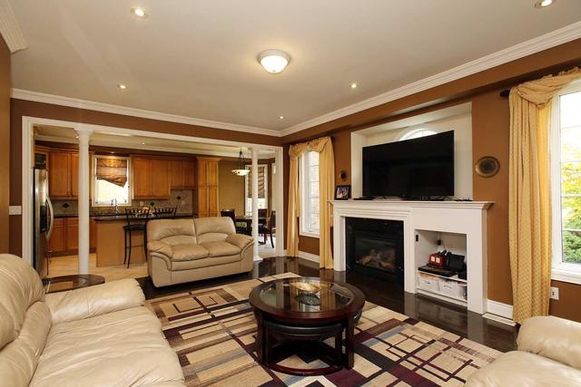 956 Coyston Dr, House detached with 4 bedrooms, 5 bathrooms and 4 parking in Oshawa ON | Image 32