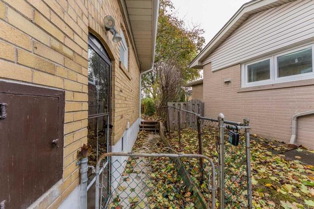 upper - 20 Gaiety Dr, House detached with 3 bedrooms, 1 bathrooms and 2 parking in Toronto ON | Image 26