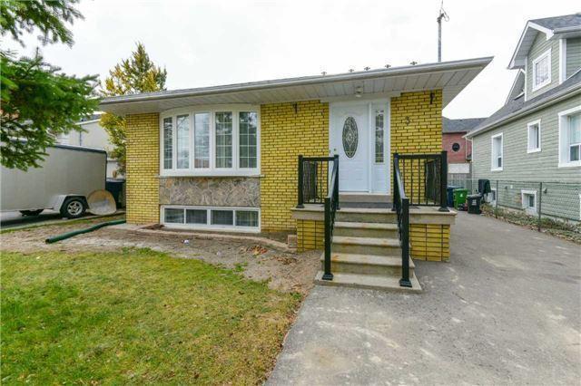 3 Joy Dr, House detached with 3 bedrooms, 2 bathrooms and 3 parking in Toronto ON | Image 1