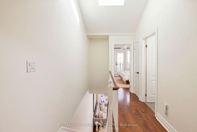 39 Burgess Ave, House semidetached with 3 bedrooms, 2 bathrooms and 2 parking in Toronto ON | Image 10