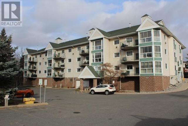 107 - 154 Algoma St N, Condo with 3 bedrooms, 2 bathrooms and null parking in Thunder Bay ON | Image 1
