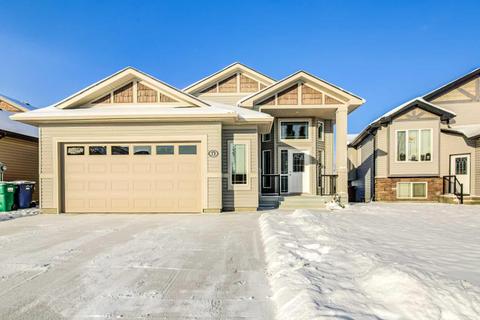 512 Margaret Sutherland Crescent N, House detached with 3 bedrooms, 3 bathrooms and 4 parking in Lethbridge AB | Card Image