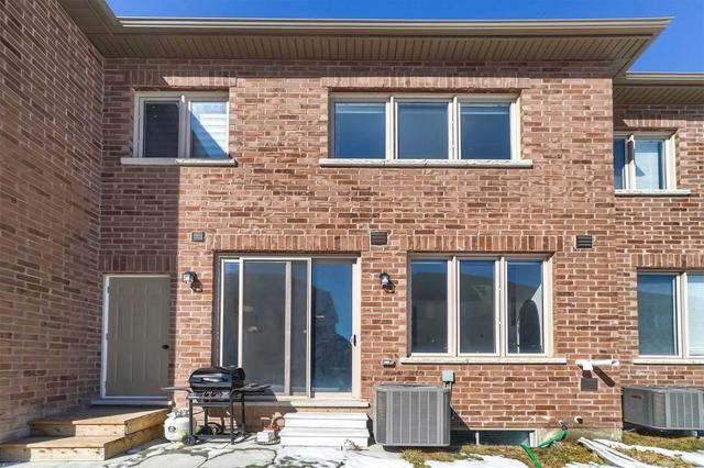 1306 Chee Chee Landing, House attached with 3 bedrooms, 3 bathrooms and 2 parking in Milton ON | Image 27