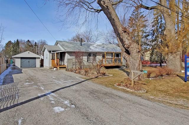 28 Howard Ave, House detached with 2 bedrooms, 1 bathrooms and 9 parking in Brock ON | Image 19