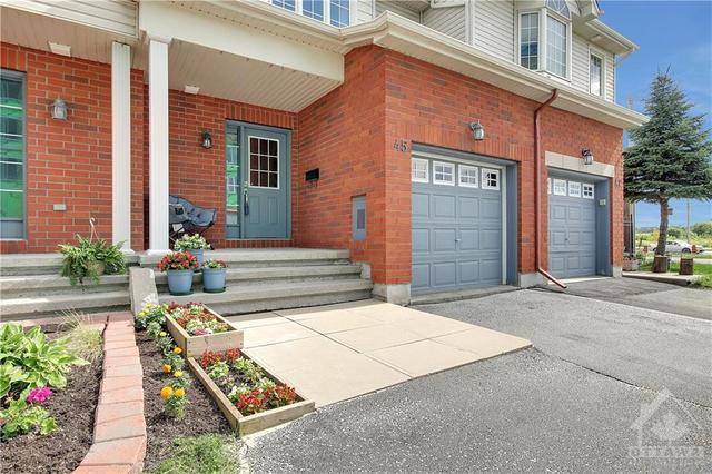 45 Chesapeake Crescent, Townhouse with 3 bedrooms, 4 bathrooms and 3 parking in Ottawa ON | Image 2