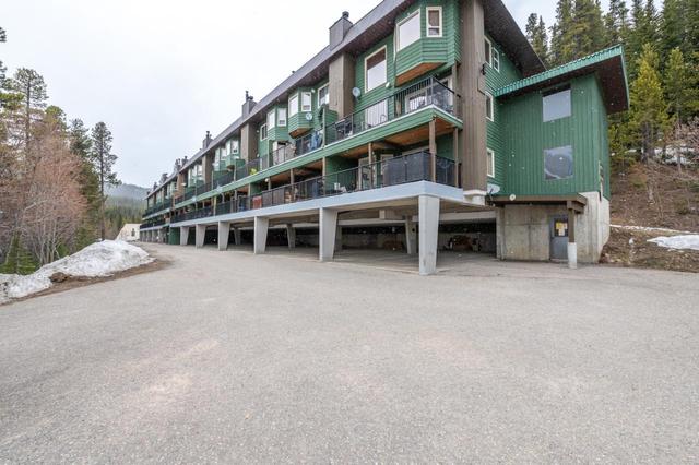 803 - 225 Clearview Road, Condo with 2 bedrooms, 2 bathrooms and 2 parking in Okanagan Similkameen I BC | Card Image