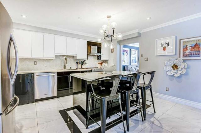 3358 Tallmast Cres, House semidetached with 3 bedrooms, 3 bathrooms and 3 parking in Mississauga ON | Image 7
