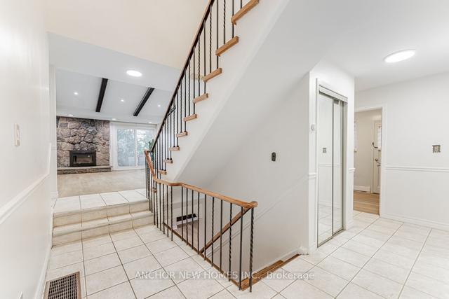 45 Kentland Cres, House detached with 4 bedrooms, 4 bathrooms and 4 parking in Toronto ON | Image 17