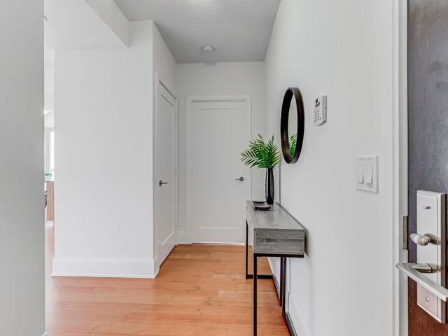 620 - 70 Roehampton Ave, Condo with 2 bedrooms, 2 bathrooms and 1 parking in Toronto ON | Image 24